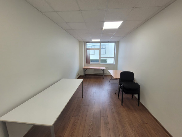  Office 18.00 m² 