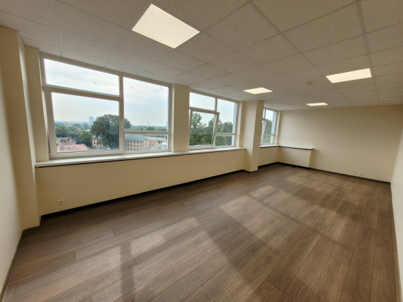  Biroja telpa  34.30 m² 