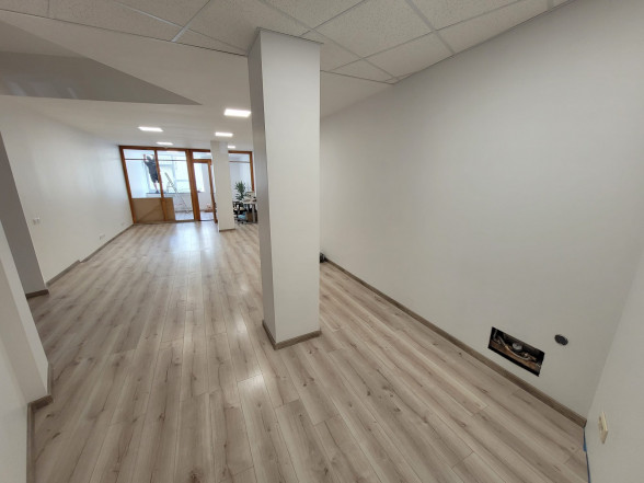  Biroja telpa  56.40 m² 